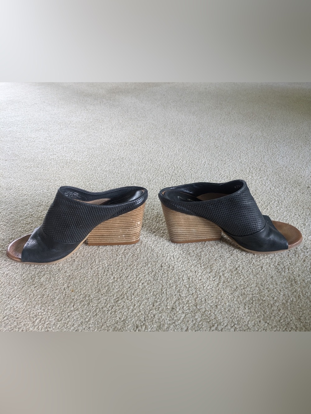 Miz Mooz black peep toe sandal wedges - Picture 4 of 6